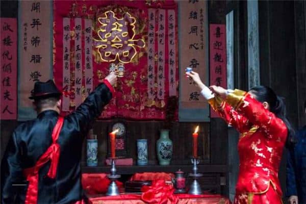 梦见别人办喜事