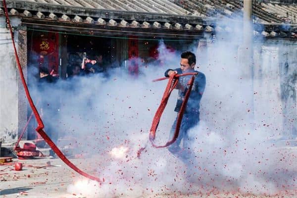 梦见鞭炮声是什么预兆