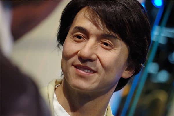 梦见男演员是什么预兆