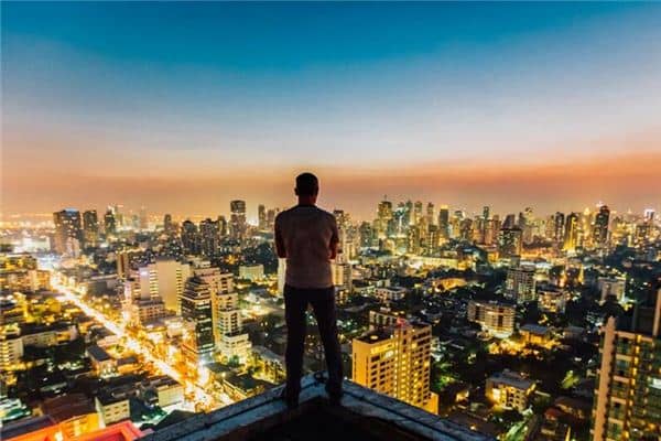 梦见跳楼没死是什么意思
