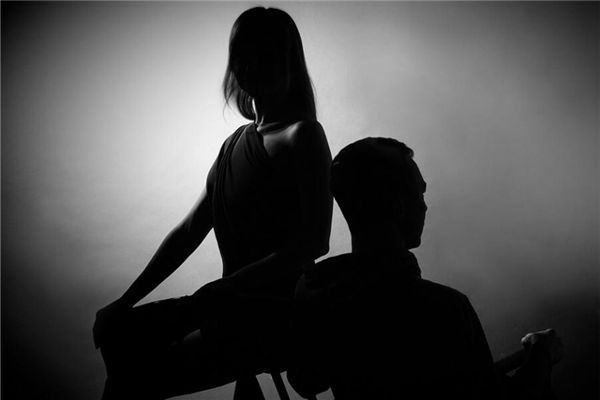 闹离婚