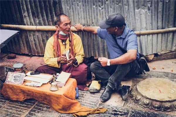 梦见有人给我算命是什么意思