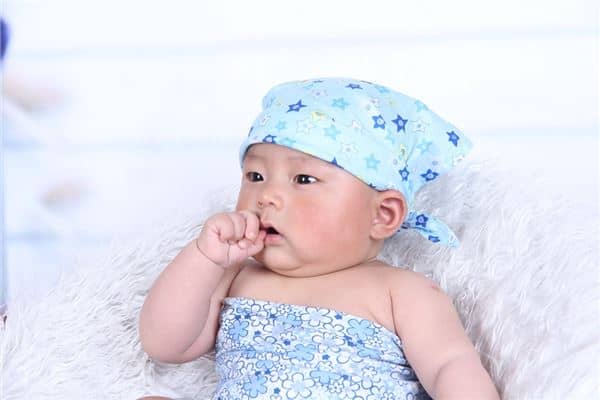 梦见捡一个弃婴是什么意思