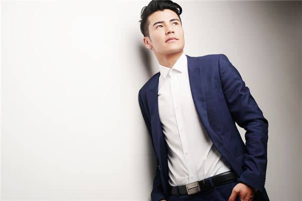梦见女人男领导是什么意思