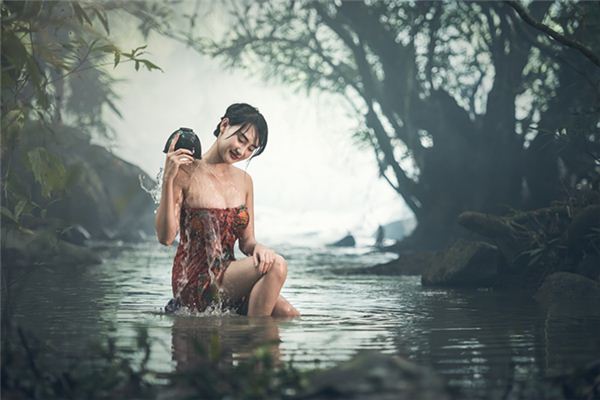 进洗澡堂