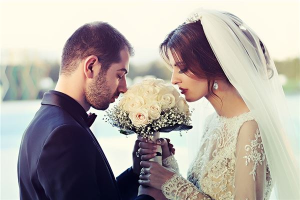 梦见和初恋结婚是什么意思