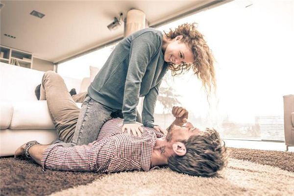 老婆和别人做爱