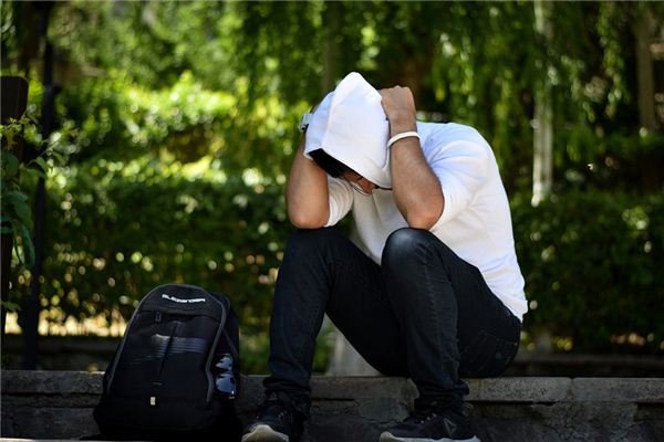 梦见老公被人打是什么意思