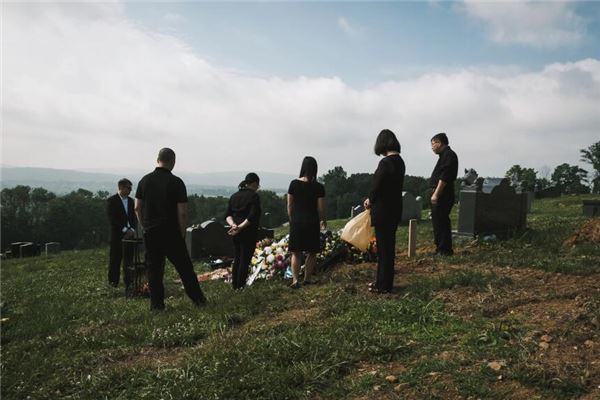 总是梦见亲人去世,而且总是死了又复活