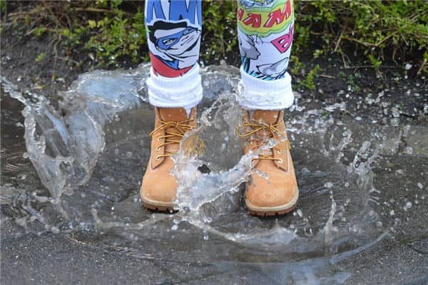 梦见水鞋是什么意思