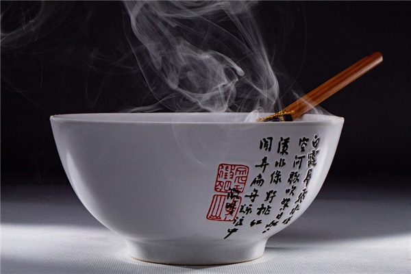 梦到了瓷碗是什么意思