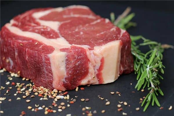 梦见生牛肉